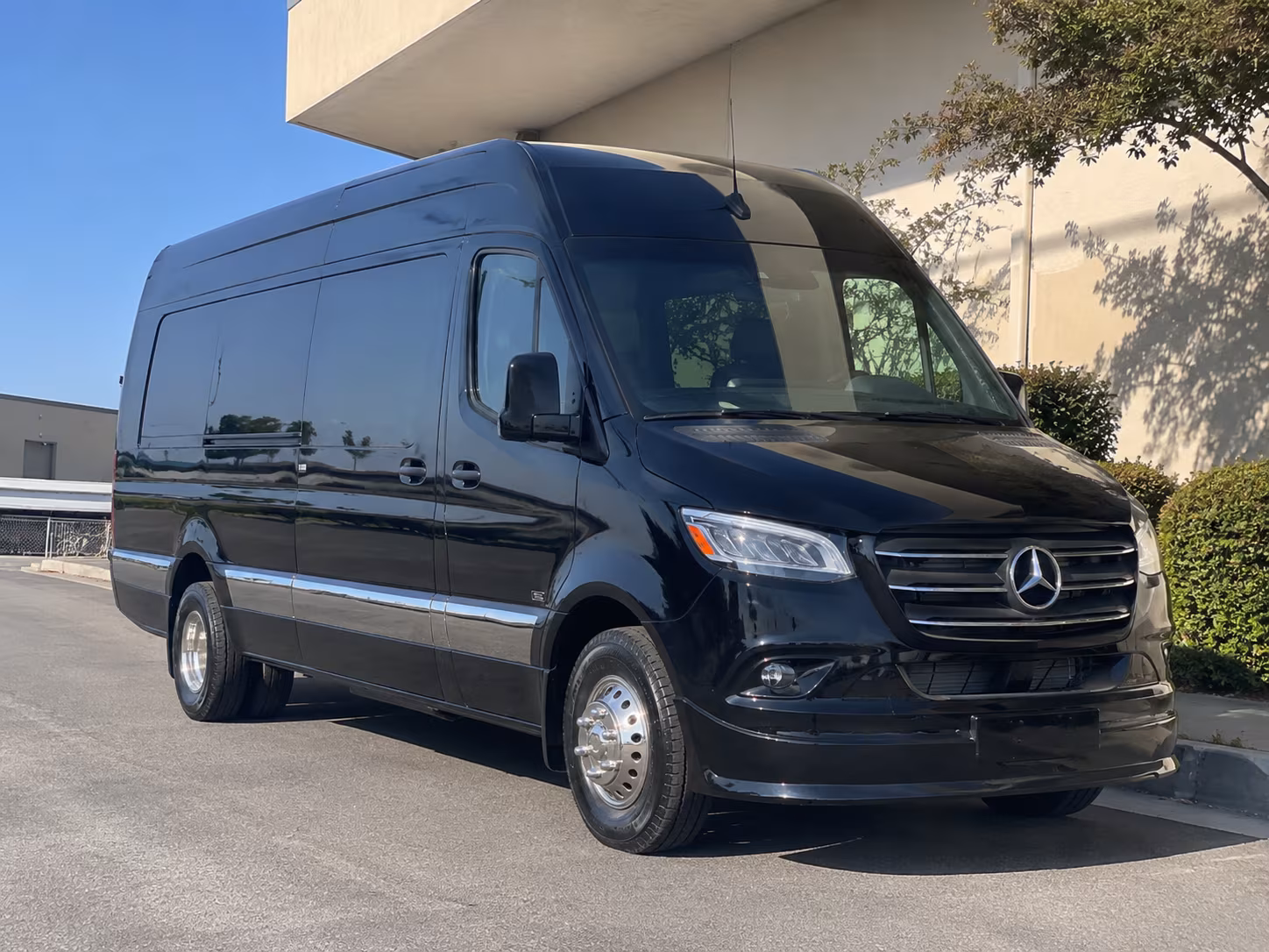 bus rental options for seattle trips