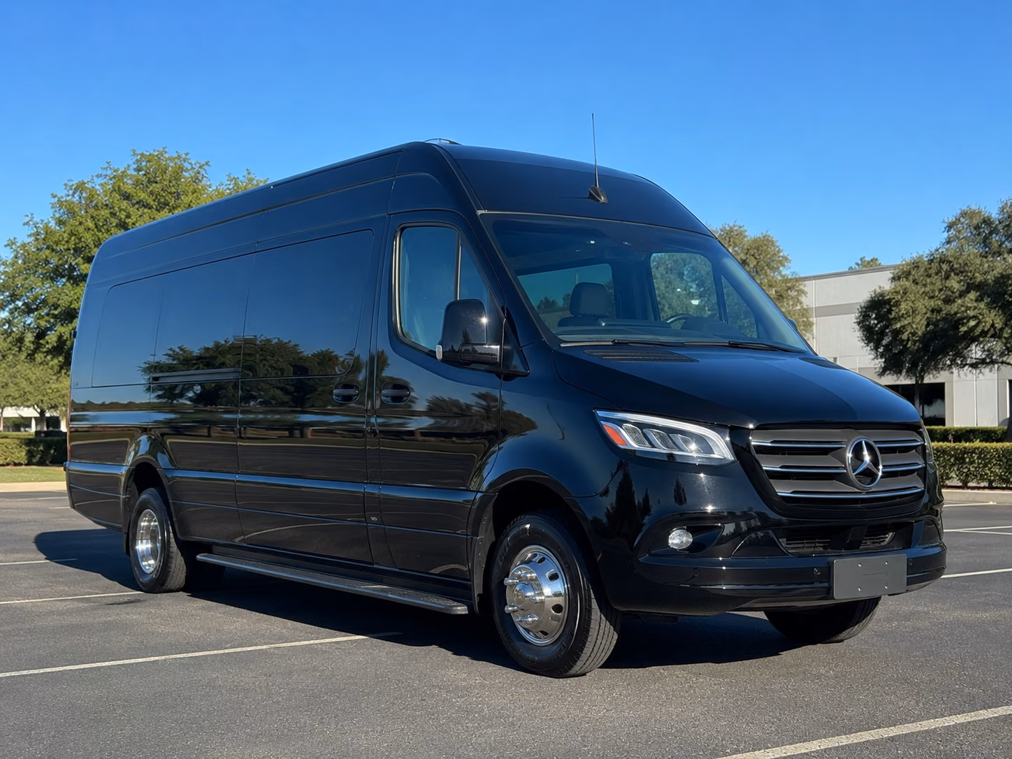 find and book transportation for your next convention or trade show 5