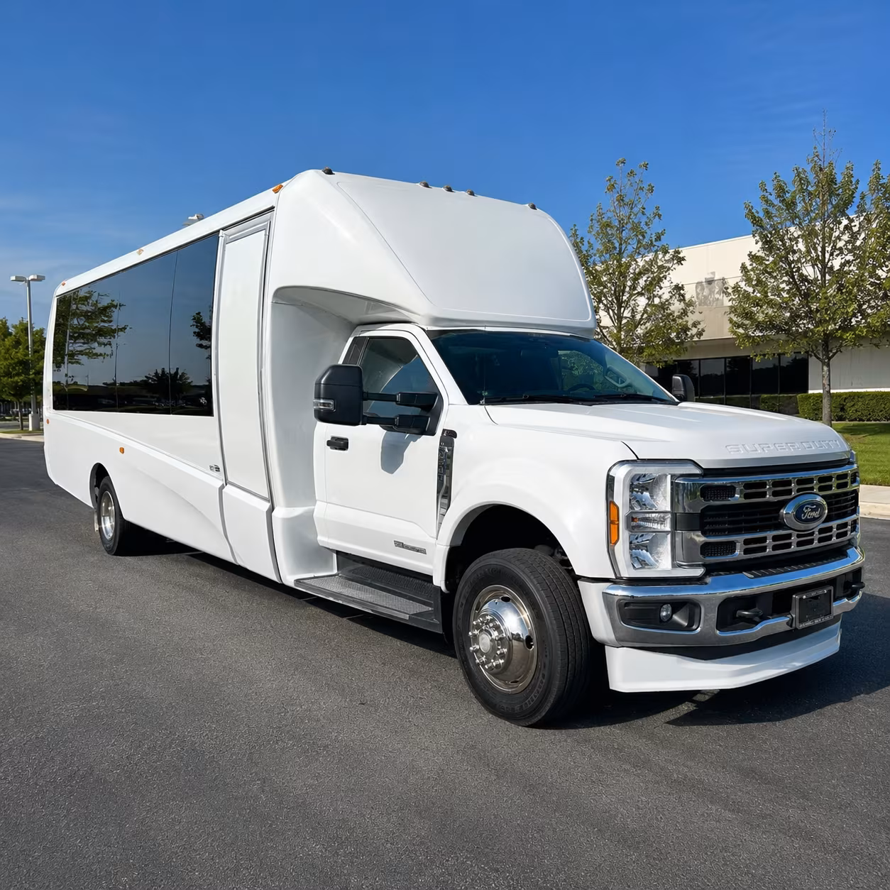 find and book transportation for your next wedding 1