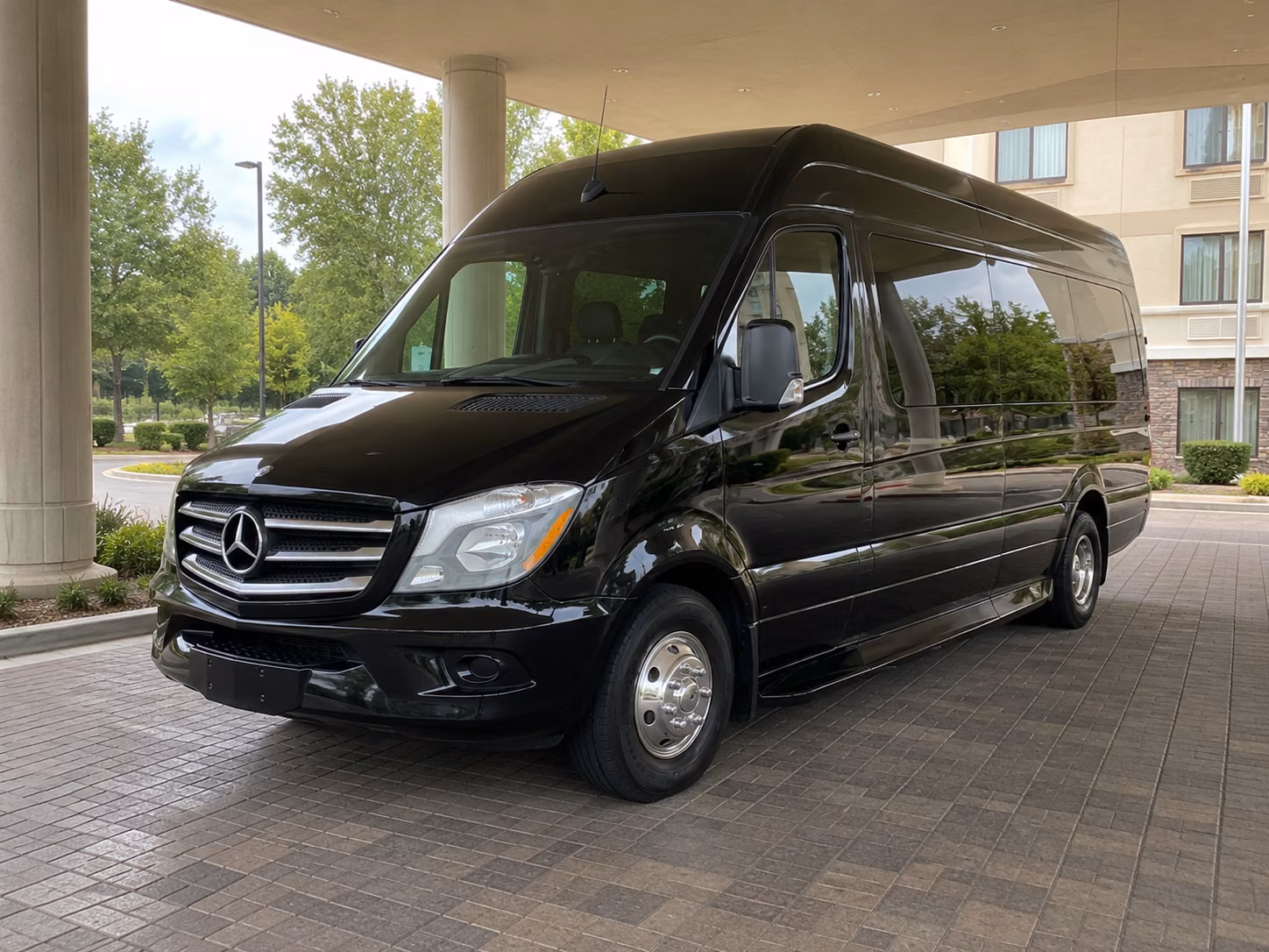 find and book transportation for your next wedding 4
