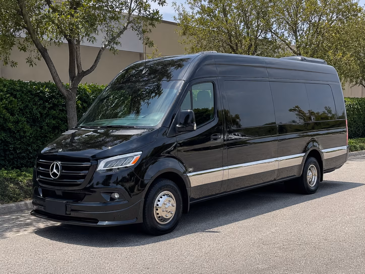 find and book transportation for your next wine tour 4