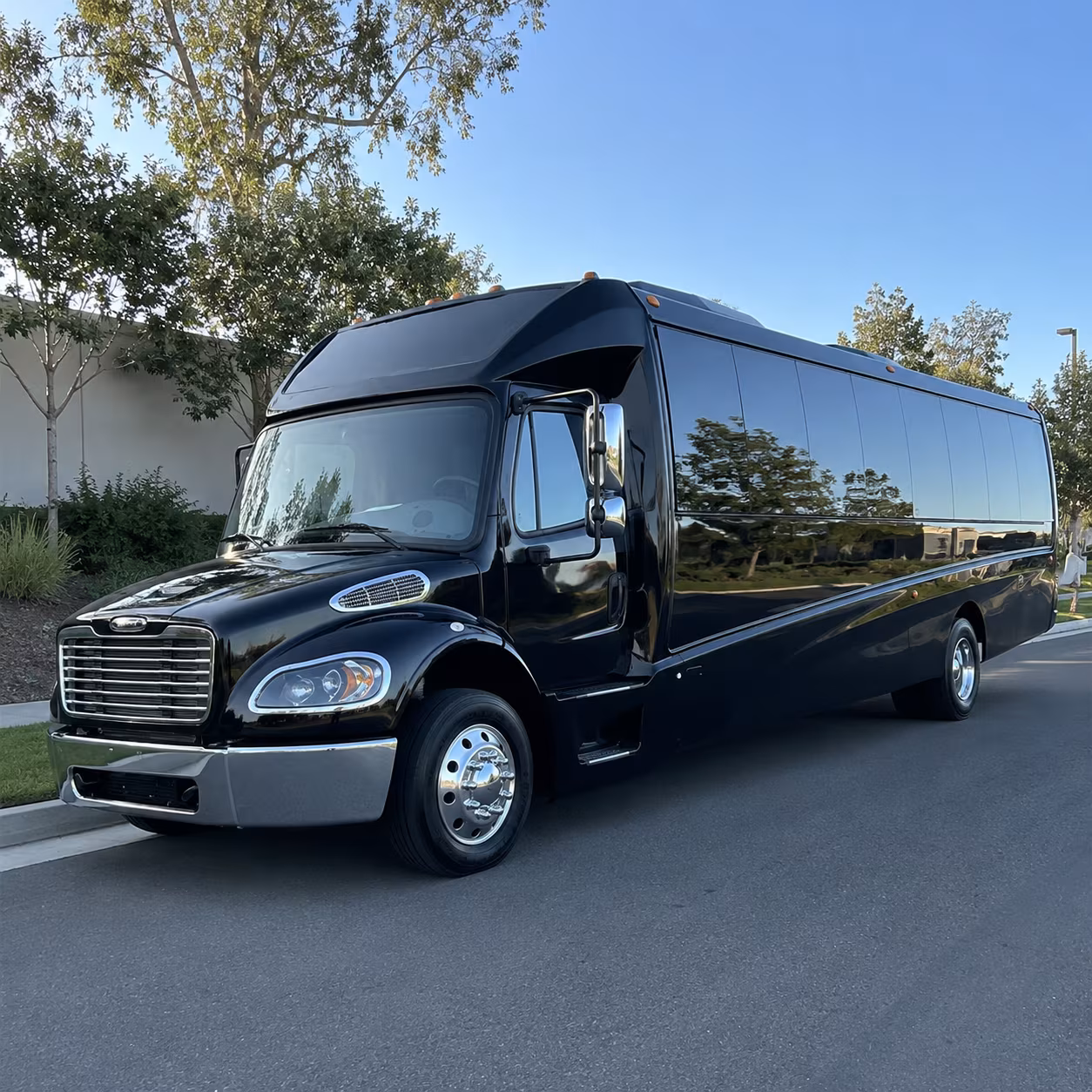 minibus rentals for smaller seattle prom groups