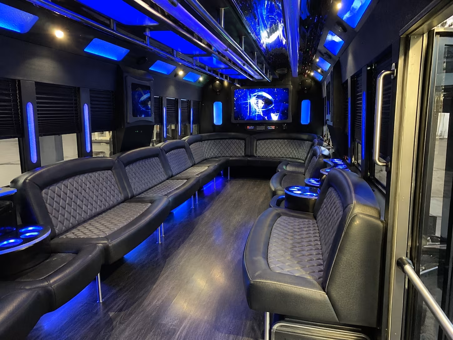 seattle 28 passenger party bus interior