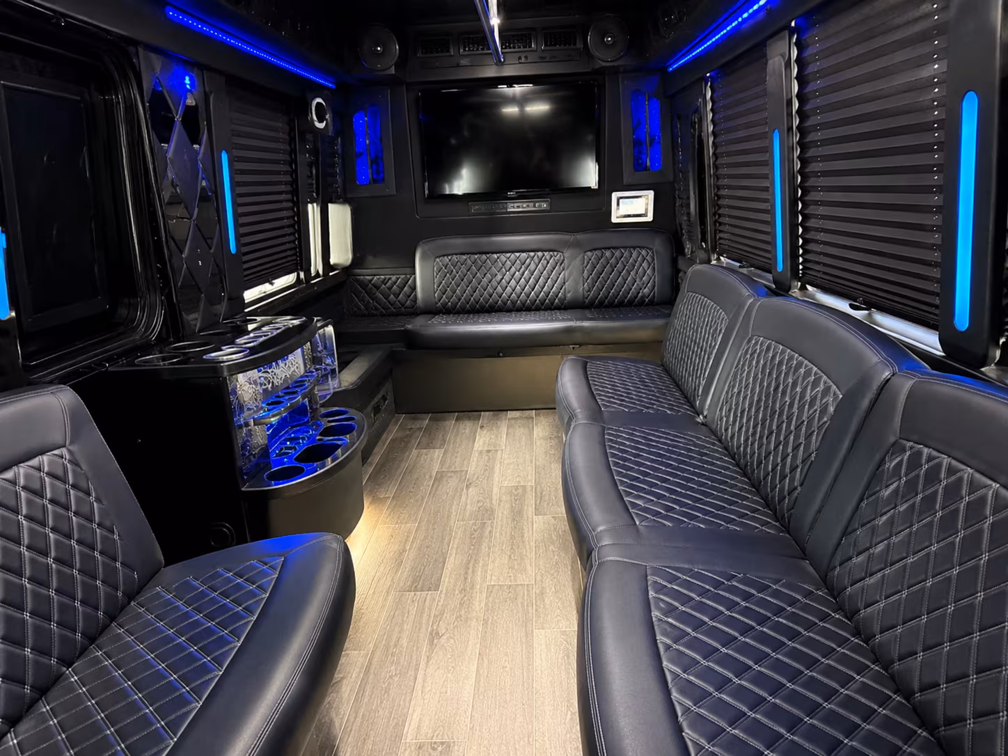 seattle quinceanera sweet 16 party bus rental