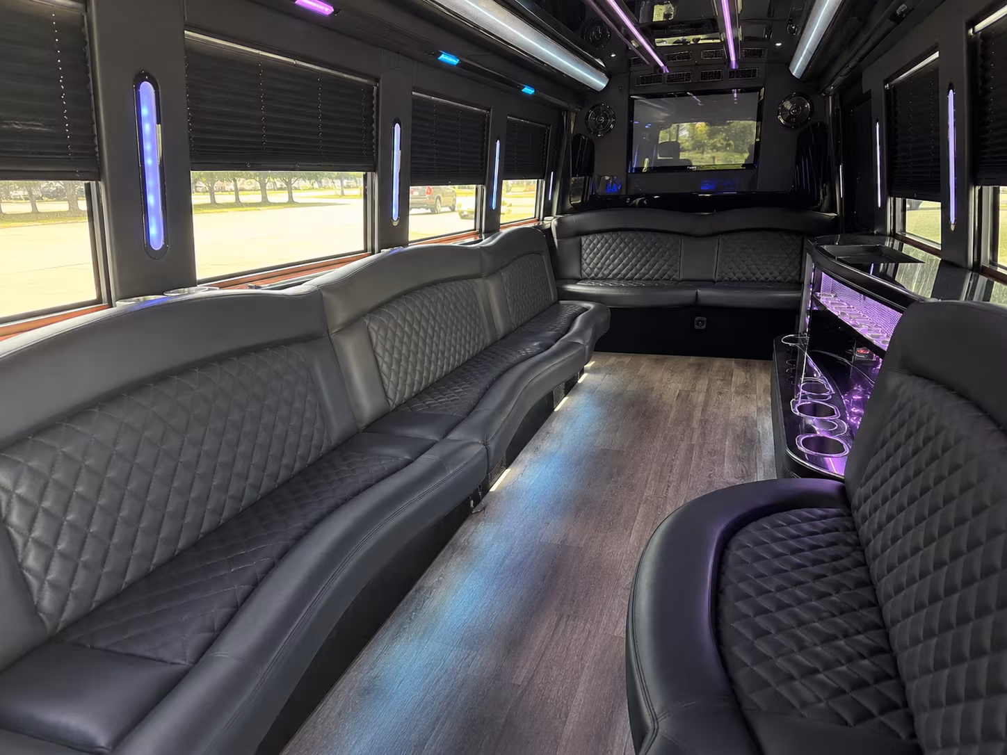 senior and accessibility focused church shuttle buses in seattle